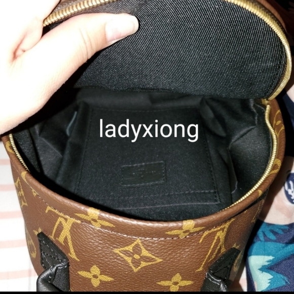 Authentic Louis Vuitton Palm Springs mini - Picture 2 of 9